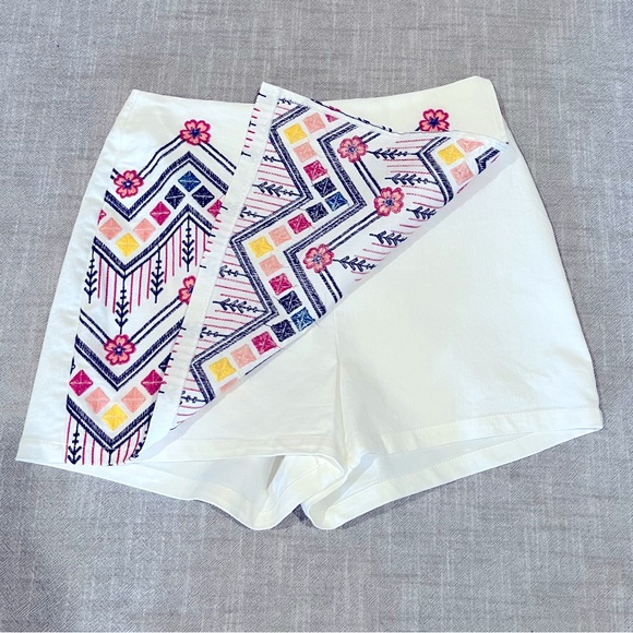 Francesca’s skort - Picture 5 of 5